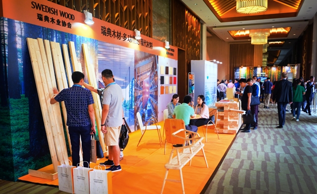 Rekordstort intresse f�r svenska tr�varor i Kina